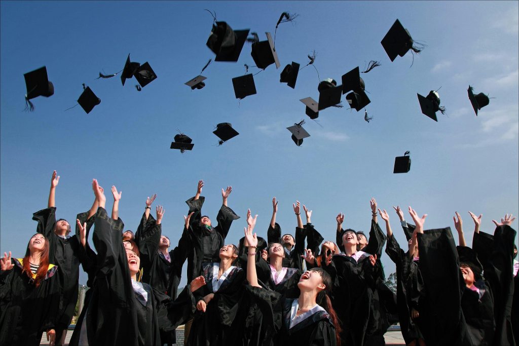 Graduating hat throw
